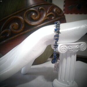 CUSTOM DESIGN BRACELET Sapphire Blue Chip & Silver Beads Size 8"